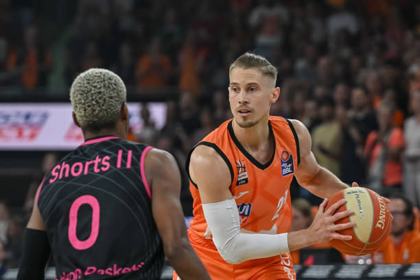 安全卫华莱 安全卫华莱