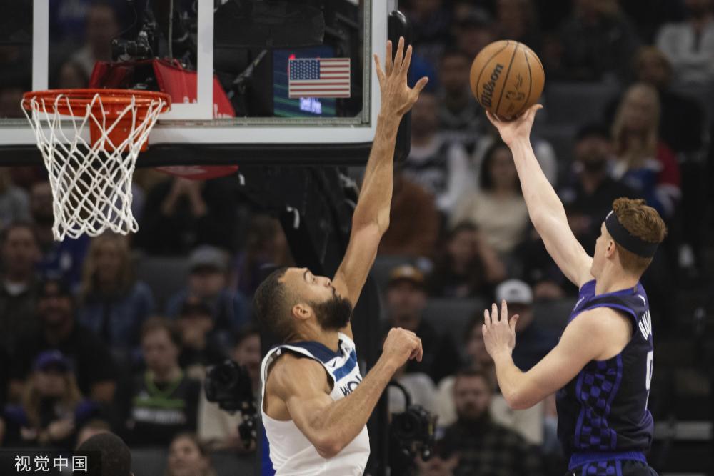 他们的中场 他们的中场